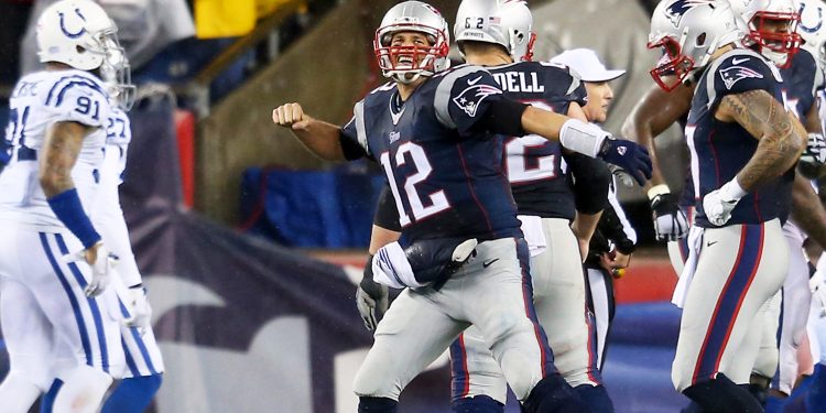 tom-brady-hilariously-roasts-tony-dungy,-colts-on-twitter