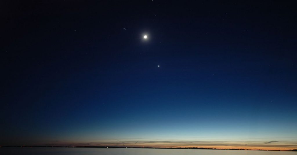 here's-what-twitter-is-saying-about-the-'christmas-star'-conjunction