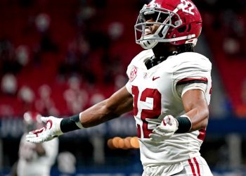 twitter-is-not-happy-with-najee-harris-not-being-a-heisman-finalist