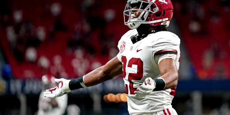 twitter-is-not-happy-with-najee-harris-not-being-a-heisman-finalist