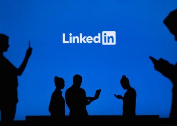 linkedin-etiquette-for-managers,-employees-and-recruiters