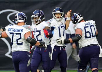 twitter-reacts-to-titans'-41-38-win-over-texans
