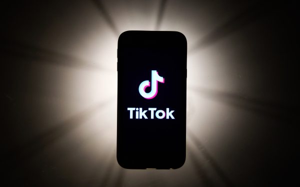 tiktok-rolls-out-its-first-lidar-powered-ar-effect