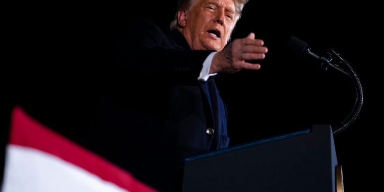 trump-blocked-from-posting-on-facebook-for-24-hours