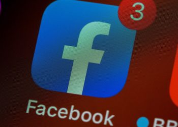 teacher-apologizes-for-facebook-message-sent-to-former-student