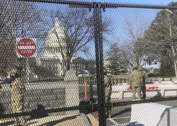 tiktok-calling-out-san-antonio-loan-officer-for-allegedly-breaching-us-capitol