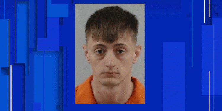 lake-city-man-accused-of-exchanging-explicit-photos-with-minor