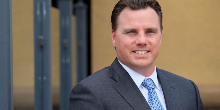 in-wake-of-twitter-ban-on-trump,-huntington-beach-city-attorney-finds-his-own-account-has-been-…