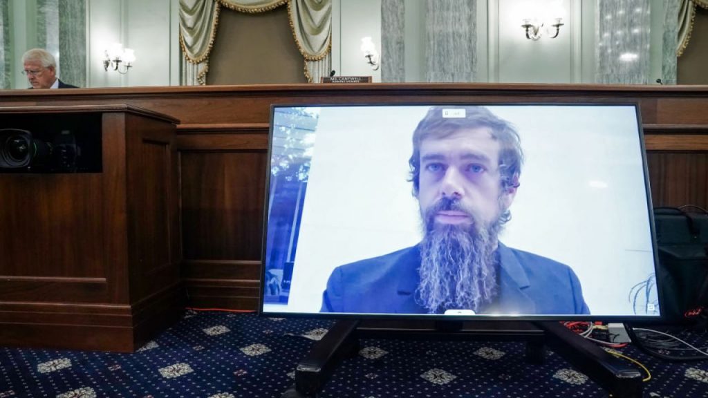 'i-believe-this-was-the-right-decision':-twitter-ceo-jack-dorsey-speaks-out-on-trump-ban