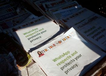 whatsapp-scrambles-as-users-in-big-indian-market-fret-over-privacy