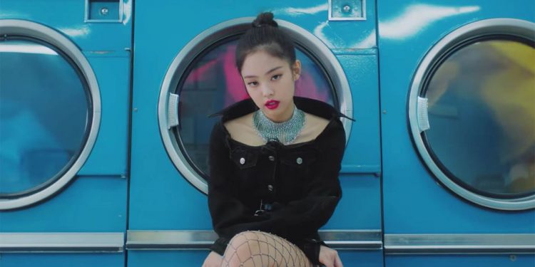 blackpink's-jennie-gets-600-million-youtube-views-with-debut-single-'solo'