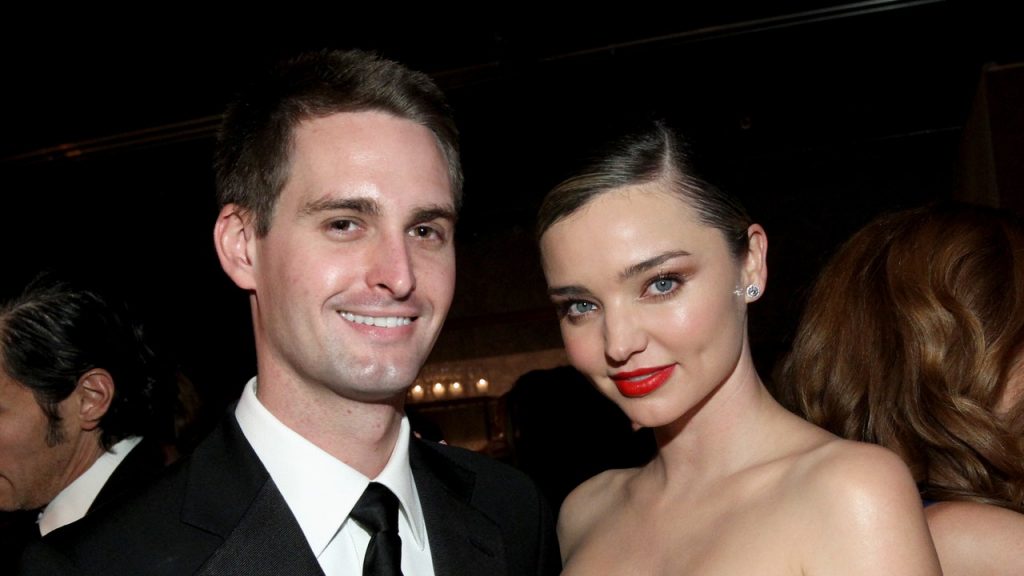 miranda-kerr-and-evan-spiegel-are-buyers-of-a-$30.4-million-paris-mansion