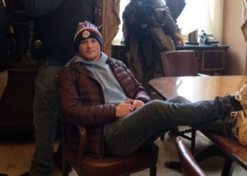 fbi-arrests-two-more-people-in-connection-with-capitol-riot