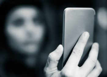 almost-half-of-secondary-school-students-'frequently'-asked-to-send-sexually-explicit-images