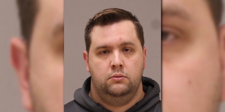 snapchat-discussions-with-girls-included-requests-for-nude-images,-investigators-say