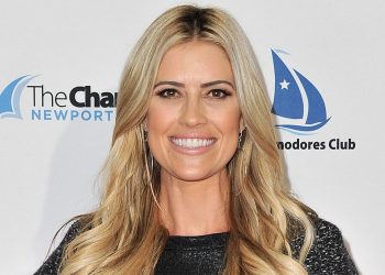 christina-anstead-reverts-to-her-maiden-name-on-instagram-amid-divorce-from-ant-anstead