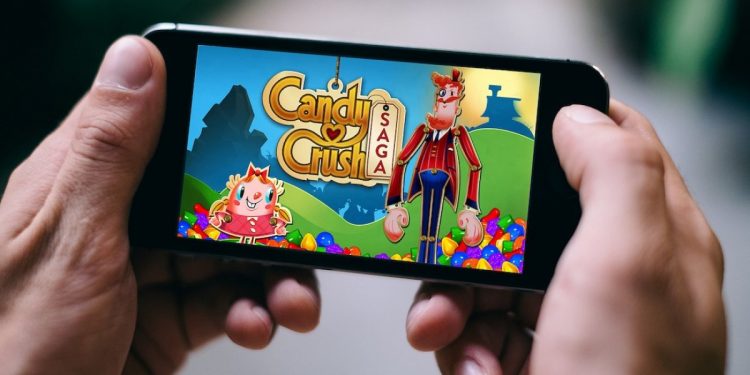 thuringian-pm-under-fire-for-playing-games-during-coronavirus-meetings