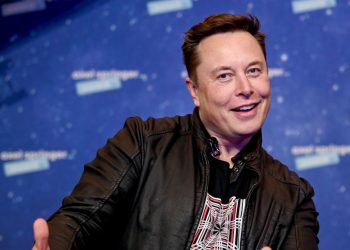 bitcoin-surges-as-elon-musk-changes-his-twitter-bio-to-#bitcoin