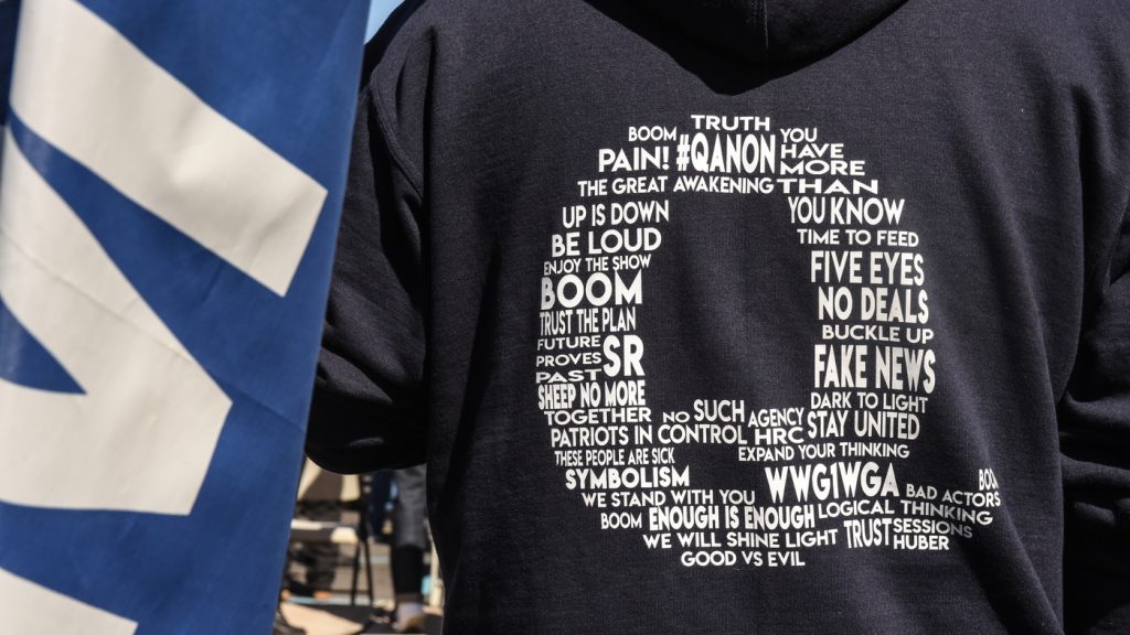 unwelcome-on-facebook,-twitter,-qanon-followers-flock-to-fringe-sites