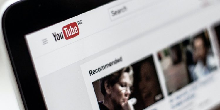 why-kids-love-youtube-over-tradition-tv