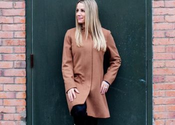 victoria-business-owner-stands-up-to-instagram-hacker-demanding-nude-photos
