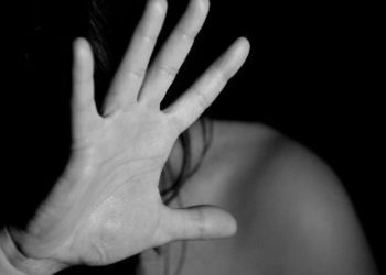 'toxic':-father-chokes,-beats-partner-to-ward-off-police