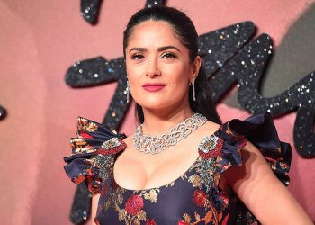 salma-hayek-was-told-it-was-“impossible”-for-her-to-“have-a-leading-role-in-hollywood”