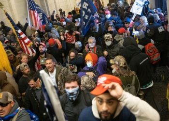 capitol-rioter-seen-smoking-in-rotunda-arrested