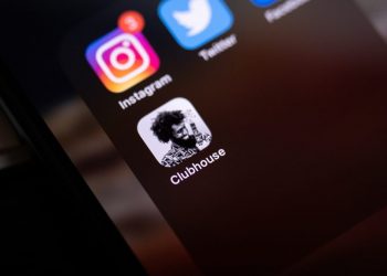 journalists-worried-about-people-having-conversations-on-clubhouse