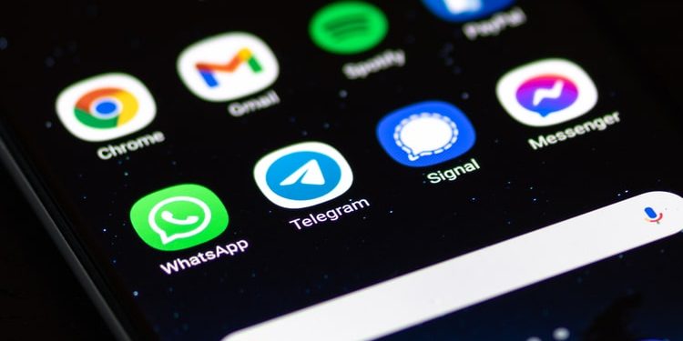 most-indians-are-using-multiple-messaging-apps-after-whatsapp's-policy-debacle:-study