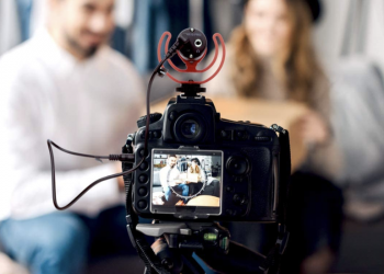 two-budget-mics-to-up-your-youtube-recording-game