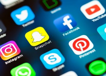 how-to-hide-stories-from-someone-on-instagram,-whatsapp,-and-snapchat