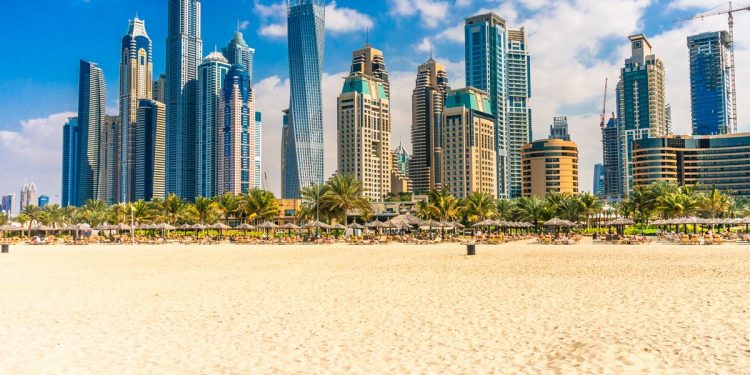 brit-woman-detained-in-dubai-after-sending-single-swear-word-in-whatsapp-allowed-home