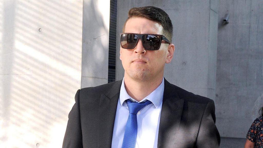 court-told-of-vile-messages-qld-police-officer-in-child-protection-unit-allegedly-sent-girl,-15