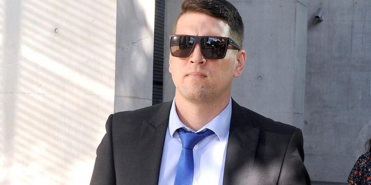 court-told-of-vile-messages-qld-police-officer-in-child-protection-unit-allegedly-sent-girl,-15
