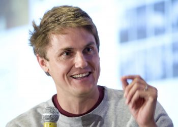 clubhouse-hires-android-software-developer,-signaling-work-on-android-app-has-begun