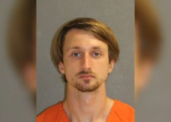 deputy-rescues-13-year-old-fla.-girl-from-hotel-room-with-man-she-met-on-snapchat