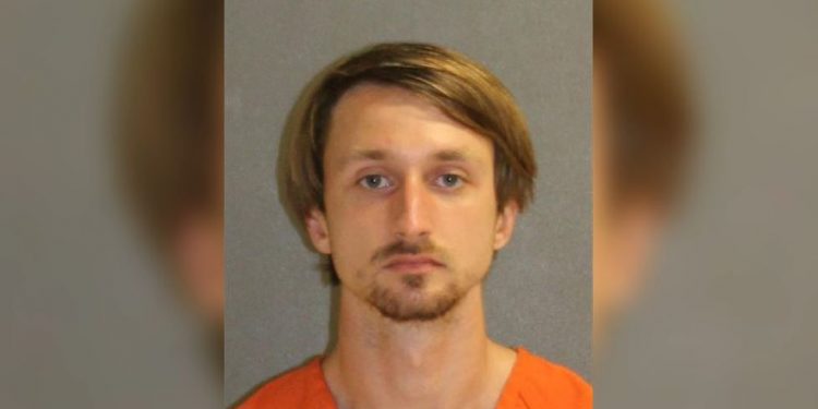 deputy-rescues-13-year-old-fla.-girl-from-hotel-room-with-man-she-met-on-snapchat