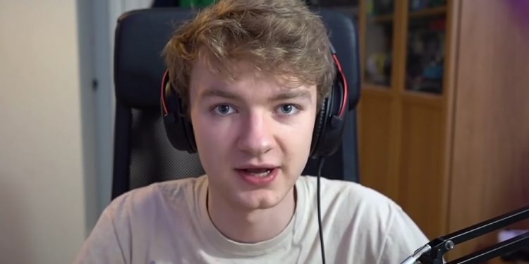 tommyinnit-reveals-minecraft-hater-roasted-him-after-being-recognized-in-person