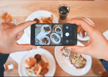 this-simple-tool-makes-managing-and-growing-your-facebook,-instagram,-and-youtube-…