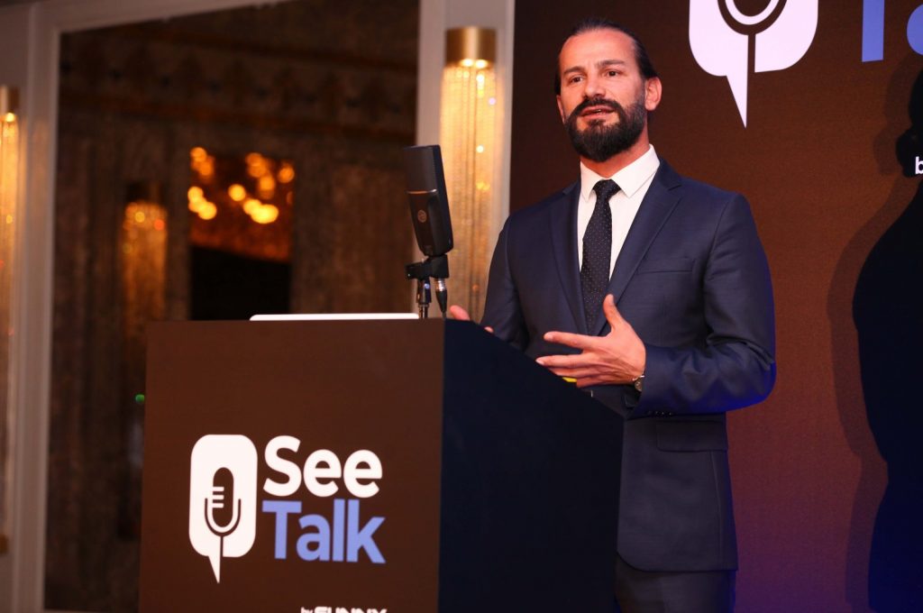 turkish-firm-sunny-combines-prompter,-microphone-tech-in-'seetalk'