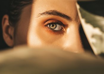 eye-twitches-have-become-more-common-in-lockdown,-says-eye-surgeon-–-here's-how-to-stop-the-…