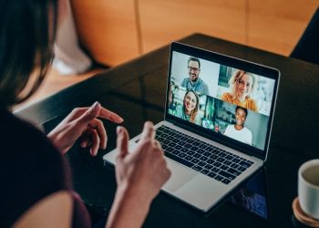 it's-about-time!-you-can-finally-make-whatsapp-video-calls-from-your-laptop