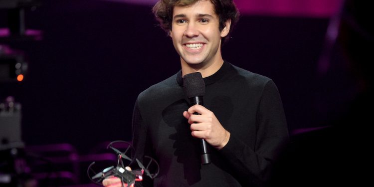 david-dobrik's-new-app-dispo-recreates-that-'90s-disposable-camera-experience!