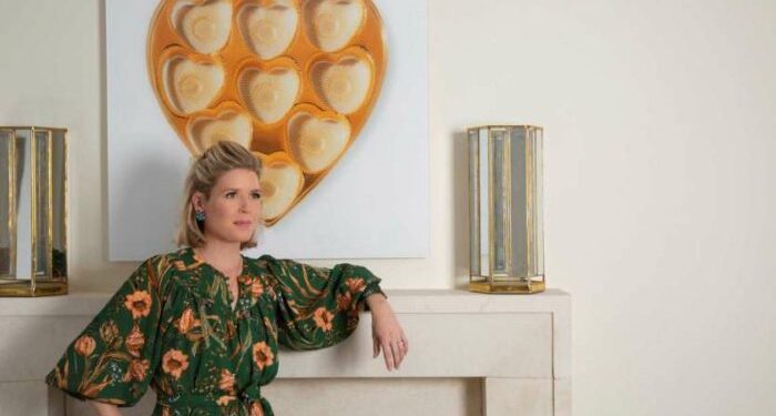 houston-art-expert-hosts-instagram-art-lessons-that-draw-a-crowd