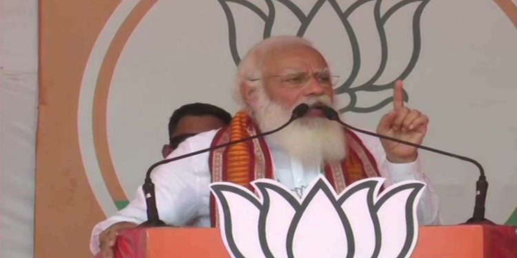 whatsapp,-fb-were-down-for-50-55-minutes,-development-in-bengal-down-for-50-55-years:-pm-modi