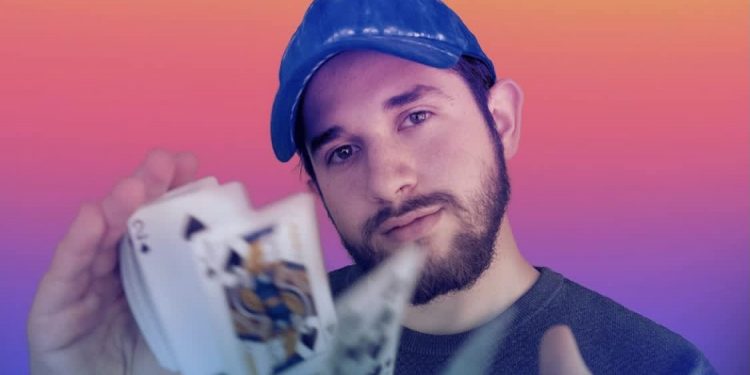 snapchat-is-paying-$1-million-a-day-to-creators-of-popular-short-videos,-and-some-are-getting-rich