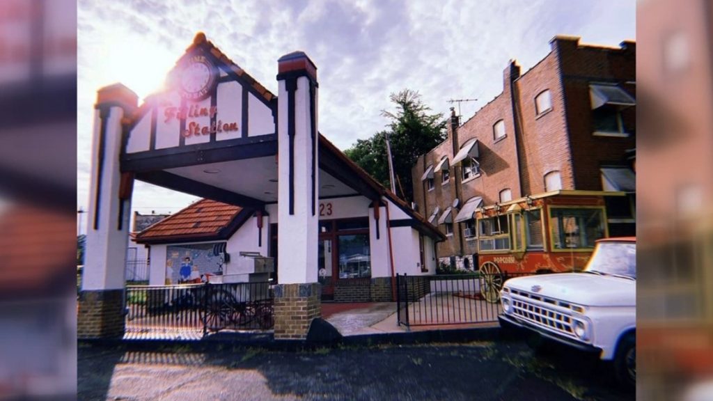 instagram-account-'stl-bucket-list'-features-local-businesses