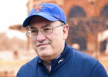 mets-owner-steve-cohen-takes-to-twitter-asking:-'what-do-you-think-lindor-will-accept?'