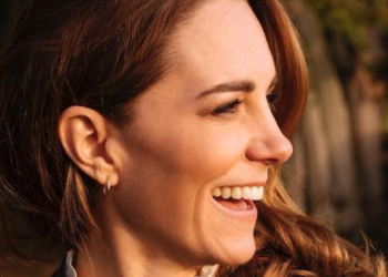 the-palace-shares-a-rare-kate-middleton-off-duty-photo-for-her-hold-still-project